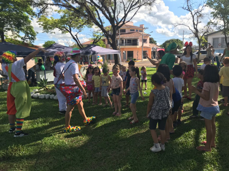 FESTA EM COMEMORAÇÃO AO DIA DAS CRIANÇAS 